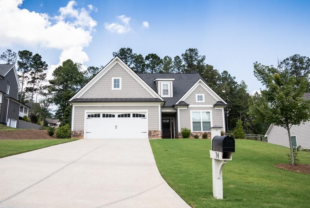 4 bedroom, 3 bathroom, 2,473 sq ft single family residence for sale at 74 Mission Hills Drive, Cartersville, GA 30120 — photo 2