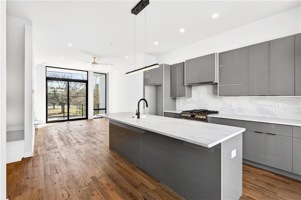 2 bedroom, 4 bathroom, 1,590 sq ft townhouse for sale at 105 Georgia Avenue 10, Atlanta, GA 30312 — photo 3