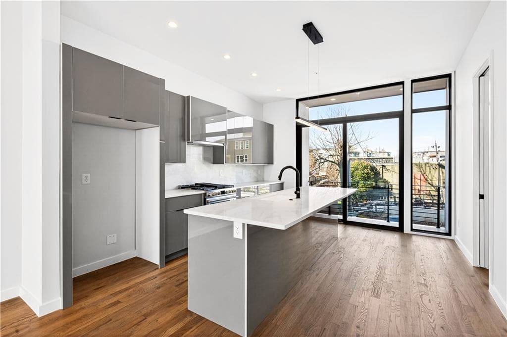 2 bedroom, 4 bathroom, 1,590 sq ft townhouse for sale at 105 Georgia Avenue 10, Atlanta, GA 30312 — photo 4