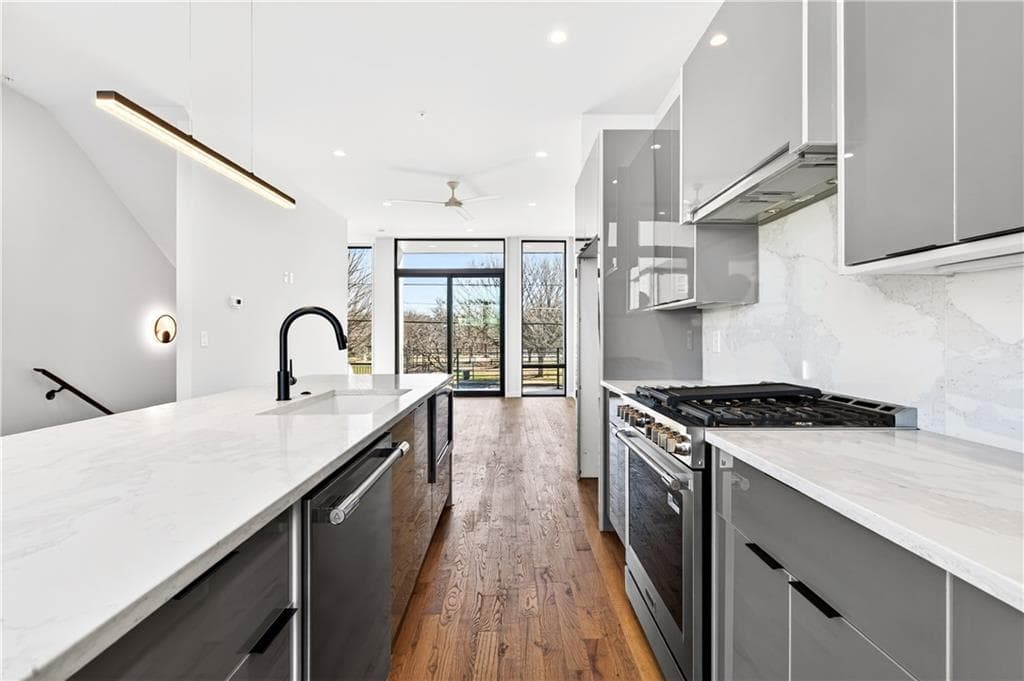 2 bedroom, 4 bathroom, 1,590 sq ft townhouse for sale at 105 Georgia Avenue 10, Atlanta, GA 30312 — photo 5
