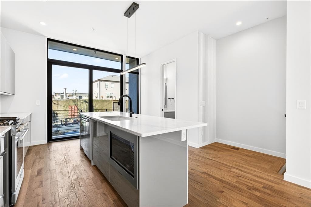 2 bedroom, 4 bathroom, 1,590 sq ft townhouse for sale at 105 Georgia Avenue 10, Atlanta, GA 30312 — photo 6