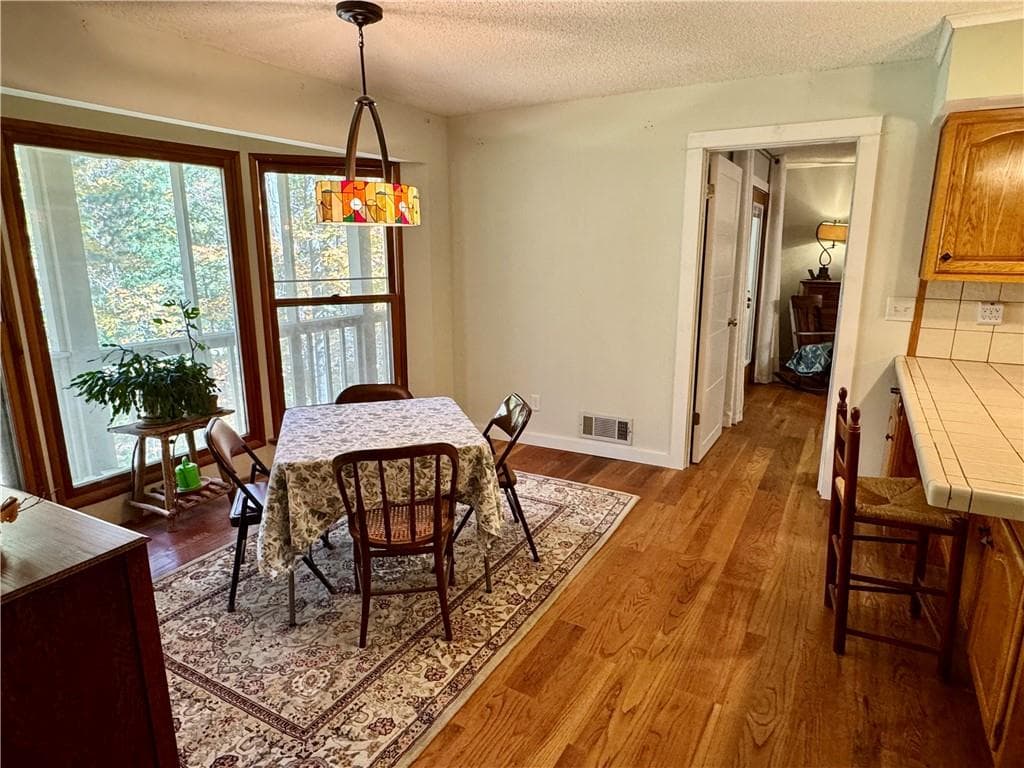 2 bedroom, 3 bathroom, 1,933 sq ft single family residence under contract at 1012 King Mill Road, Mcdonough, GA 30252 — photo 8
