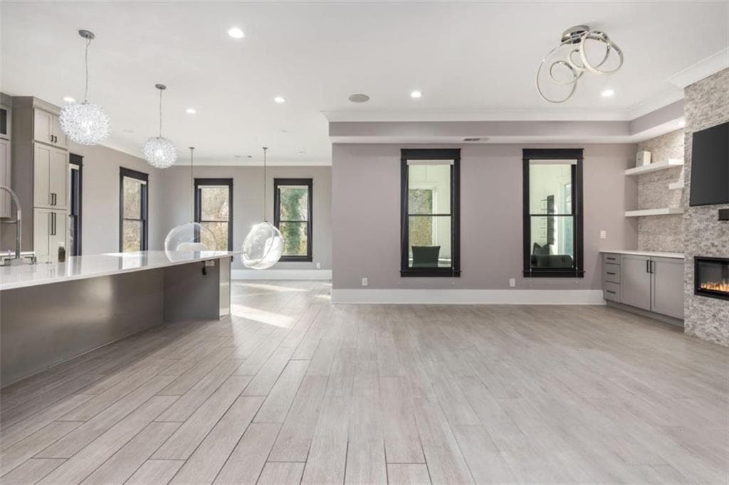 6 bedroom, 6 bathroom, 5,541 sq ft single family residence for sale at 2804 Skyland Drive, Brookhaven, GA 30341 — photo 6