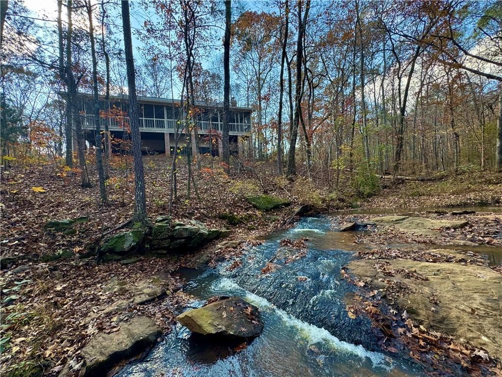 2 bedroom, 3 bathroom, 1,933 sq ft single family residence under contract at 1012 King Mill Road, Mcdonough, GA 30252 — photo 2