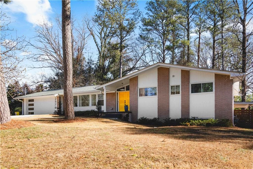 2576 River Oak Drive, Decatur, GA 30033 — most recent listing photo