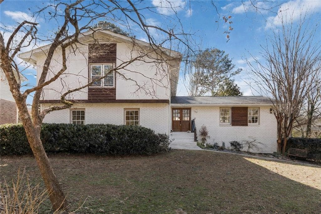 5 bedroom, 4 bathroom, 2,934 sq ft single family residence sold at 2001 Village North Road, Atlanta, GA 30338