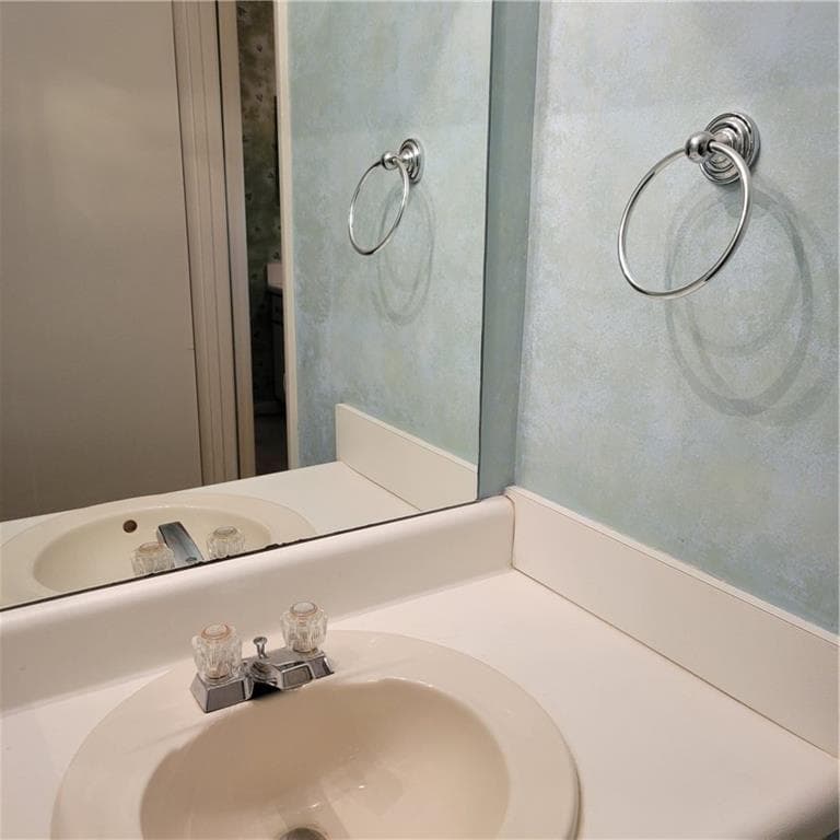 2 bedroom, 3 bathroom, 1,572 sq ft condominium for sale at 7 Quail Run, Decatur, GA 30035 — photo 4