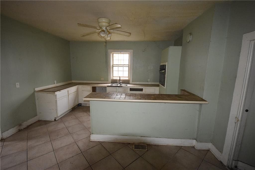 3 bedroom, 2 bathroom, 1,264 sq ft single family residence for sale at 8 Hemlock Street, Porterdale, GA 30014 — photo 2