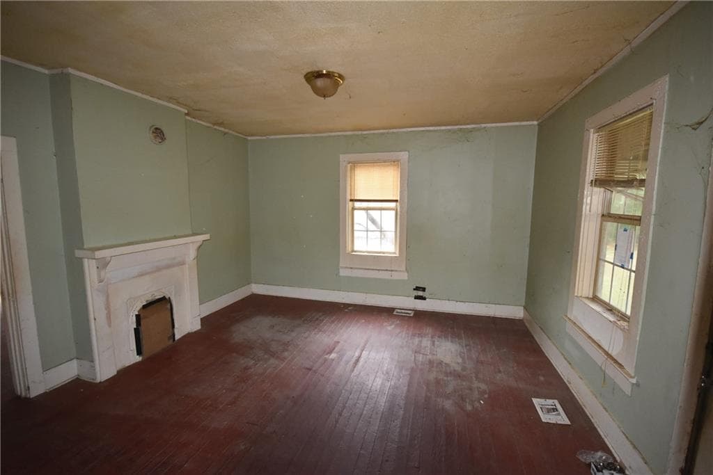3 bedroom, 2 bathroom, 1,264 sq ft single family residence for sale at 8 Hemlock Street, Porterdale, GA 30014 — photo 5