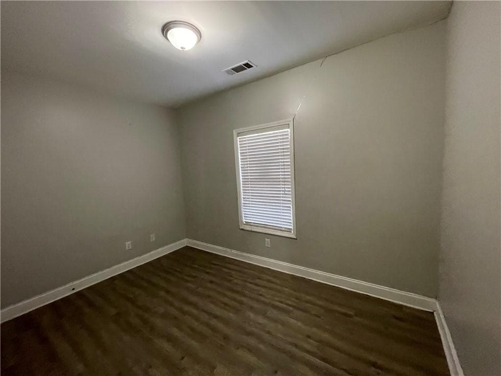 3 bedroom, 3 bathroom, 2,448 sq ft condominium for sale at 1474 Talia Wood Circle, Atlanta, GA 30314 — photo 4