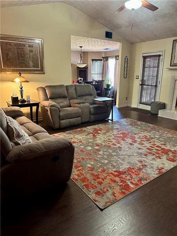 4 bedroom, 3 bathroom, 1,606 sq ft single family residence for sale at 669 River Valley Drive, Jonesboro, GA 30238 — photo 3