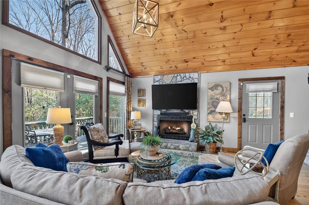 3 bedroom, 3 bathroom, 1,952 sq ft single family residence for sale at 215 Valley View Road, Ellijay, GA 30536 — photo 6