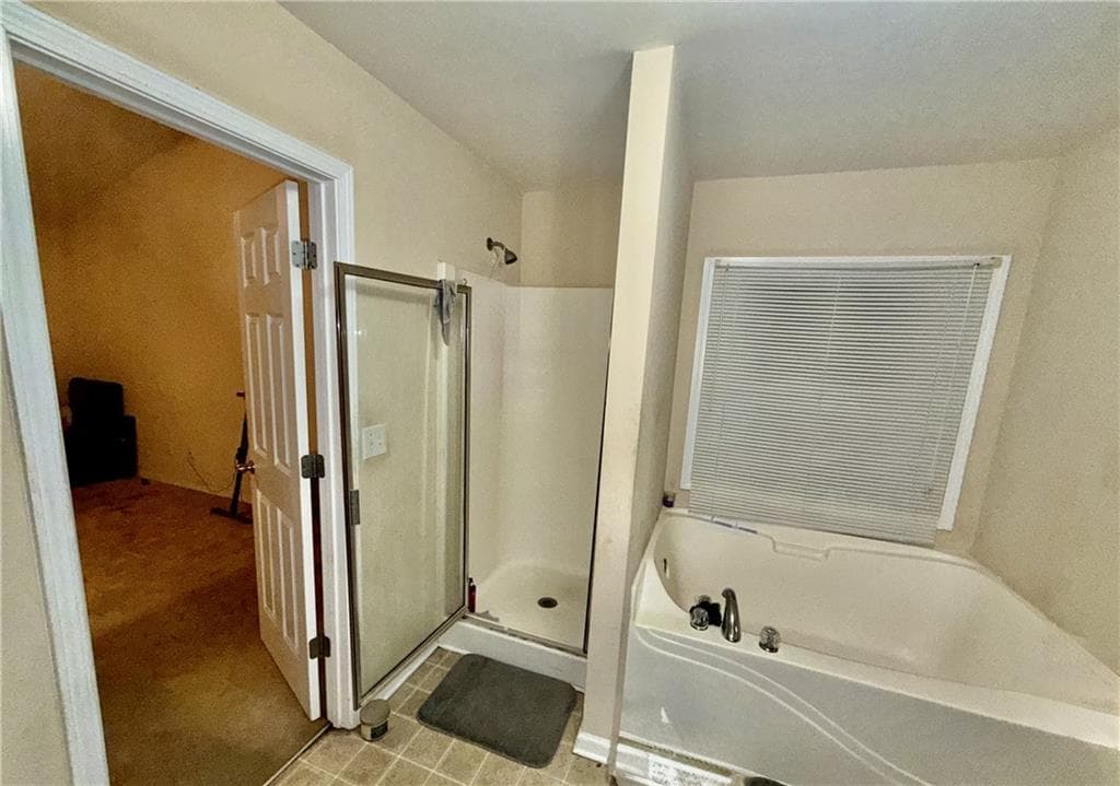 4 bedroom, 3 bathroom, 1,835 sq ft single family residence under contract at 3747 Uppark Drive, Atlanta, GA 30349 — photo 9
