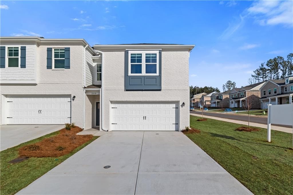3 bedroom, 3 bathroom, 1,941 sq ft townhouse under contract at 329 Heavenly Hollow Place, Mcdonough, GA 30253 — photo 2