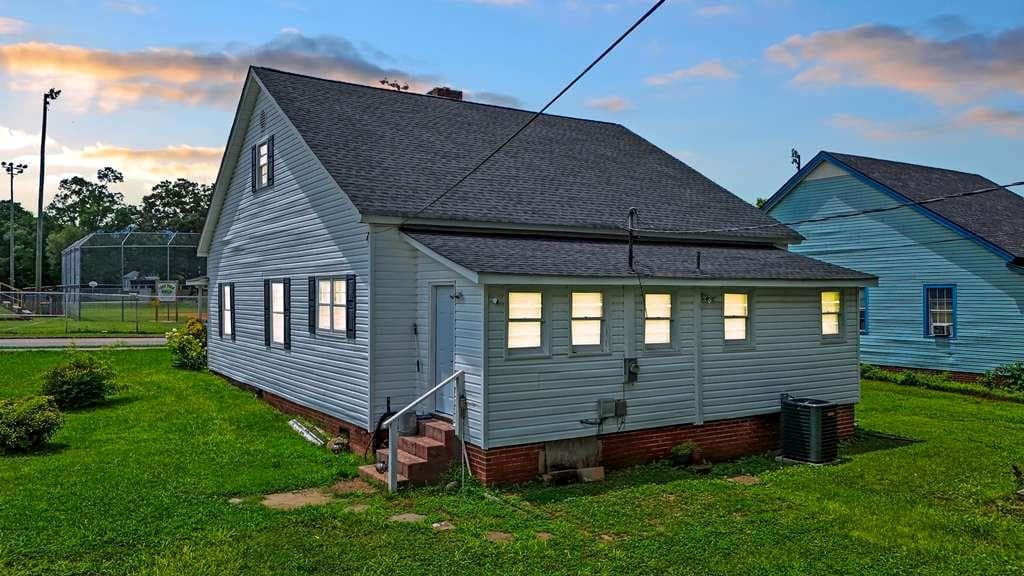 2 bedroom, 2 bathroom, 1,516 sq ft single family residence for sale at 15 Aragon Road, Aragon, GA 30104 — photo 7