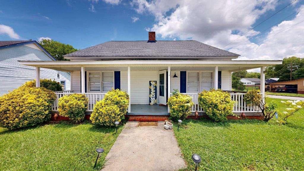2 bedroom, 2 bathroom, 1,516 sq ft single family residence for sale at 15 Aragon Road, Aragon, GA 30104 — photo 2