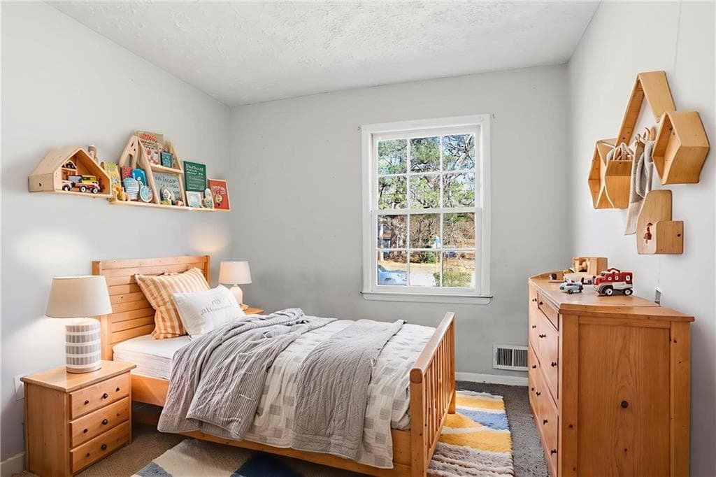 5 bedroom, 3 bathroom, 2,288 sq ft single family residence under contract at 175 Wellington Drive, Mcdonough, GA 30252 — photo 6