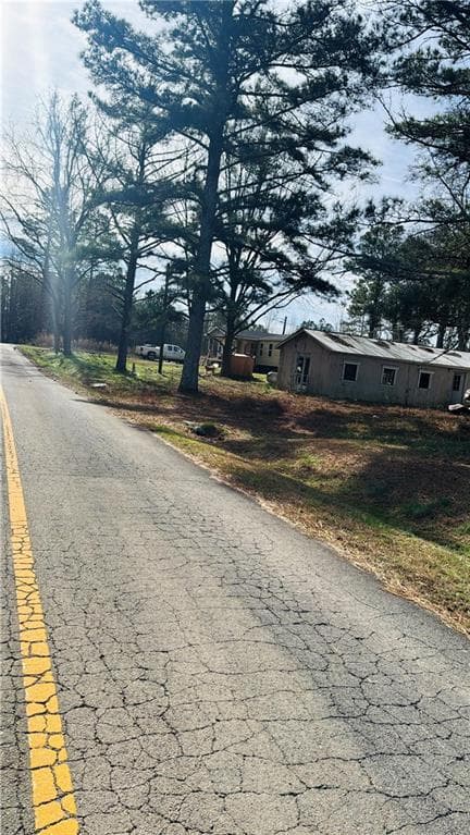 3 bedroom, 2 bathroom, 1,680 sq ft single family residence for sale at 508 Mckibben Road, Buchanan, GA 30113 — photo 4
