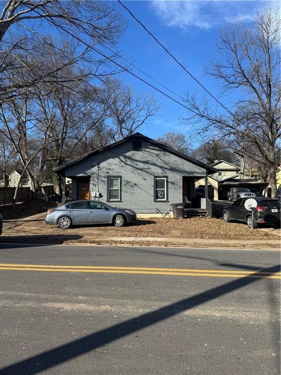 duplex for sale at 16 Johnson Street, Cartersville, GA 30120 — photo 2