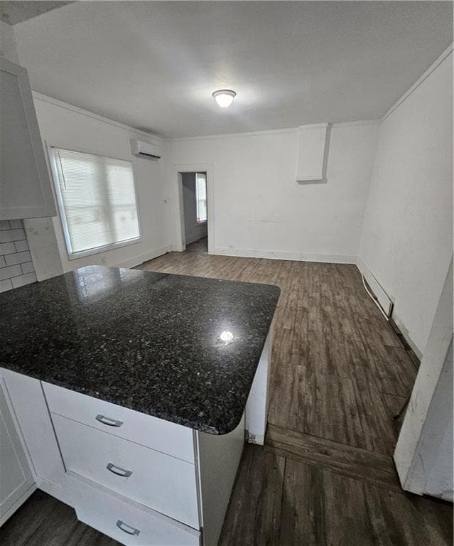 duplex for sale at 16 Johnson Street, Cartersville, GA 30120 — photo 6