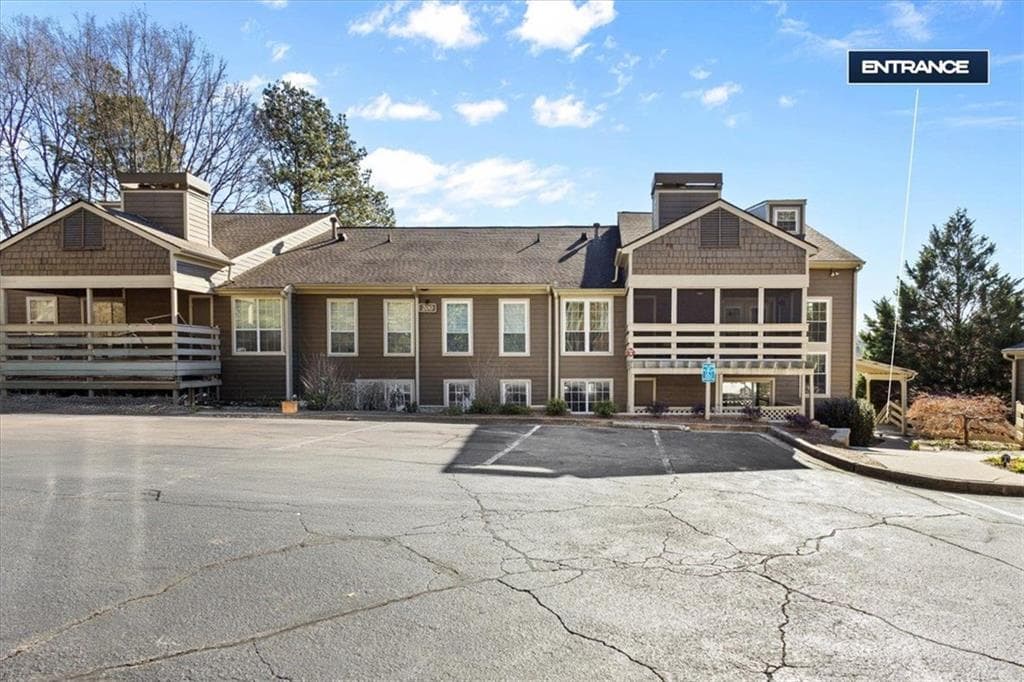 209 Riverview Drive, Marietta, GA 30067 — most recent listing photo