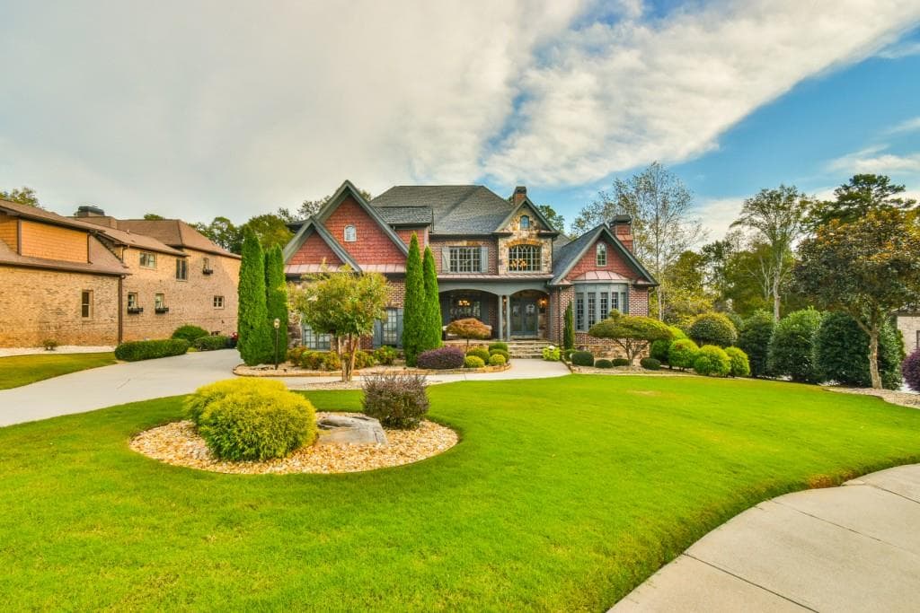 2720 Wildflower Way, Hoschton, GA 30548 — most recent listing photo