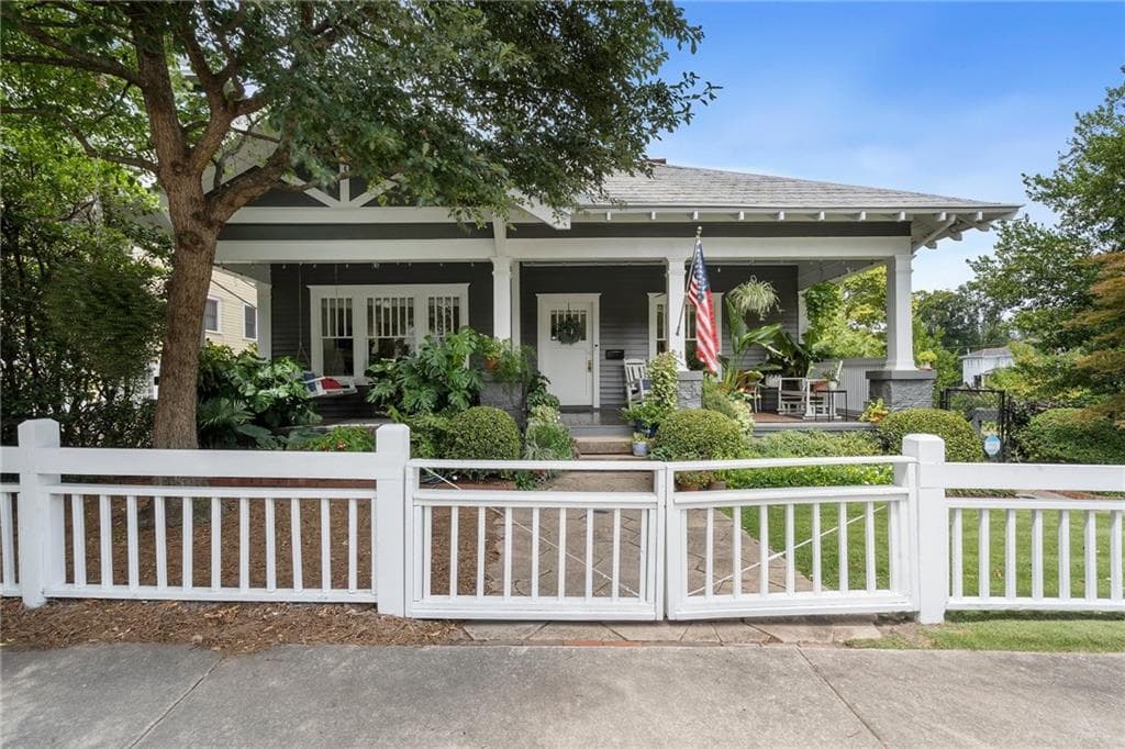 6 bedroom, 6 bathroom single family residence sold at 64 17th Street, Atlanta, GA 30309