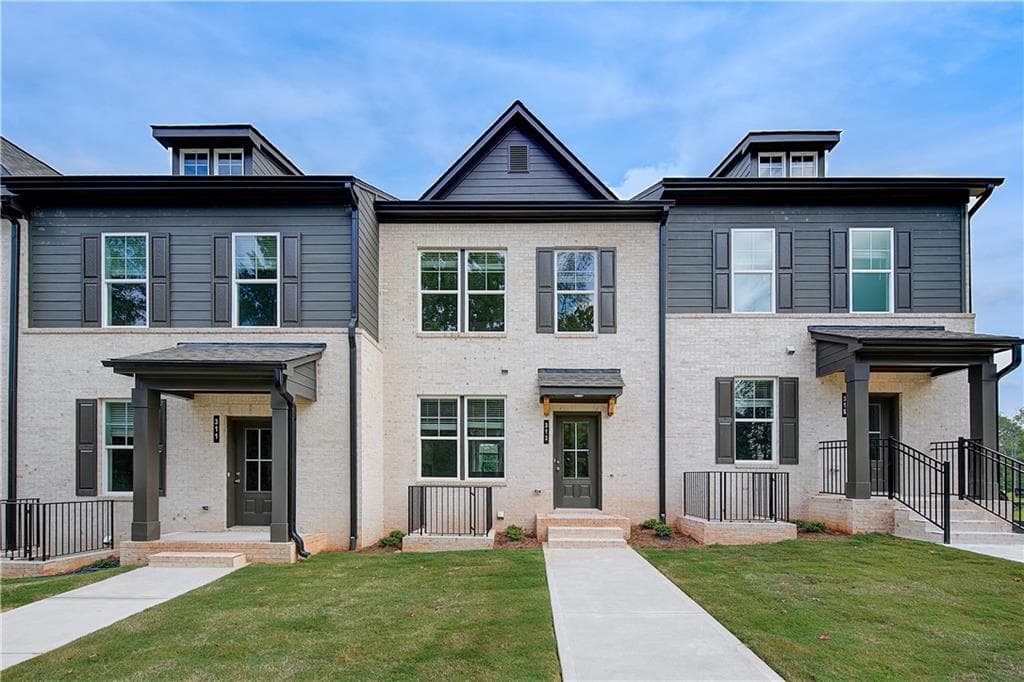 313 Daybreak Lane, Newnan, GA 30265 — most recent listing photo