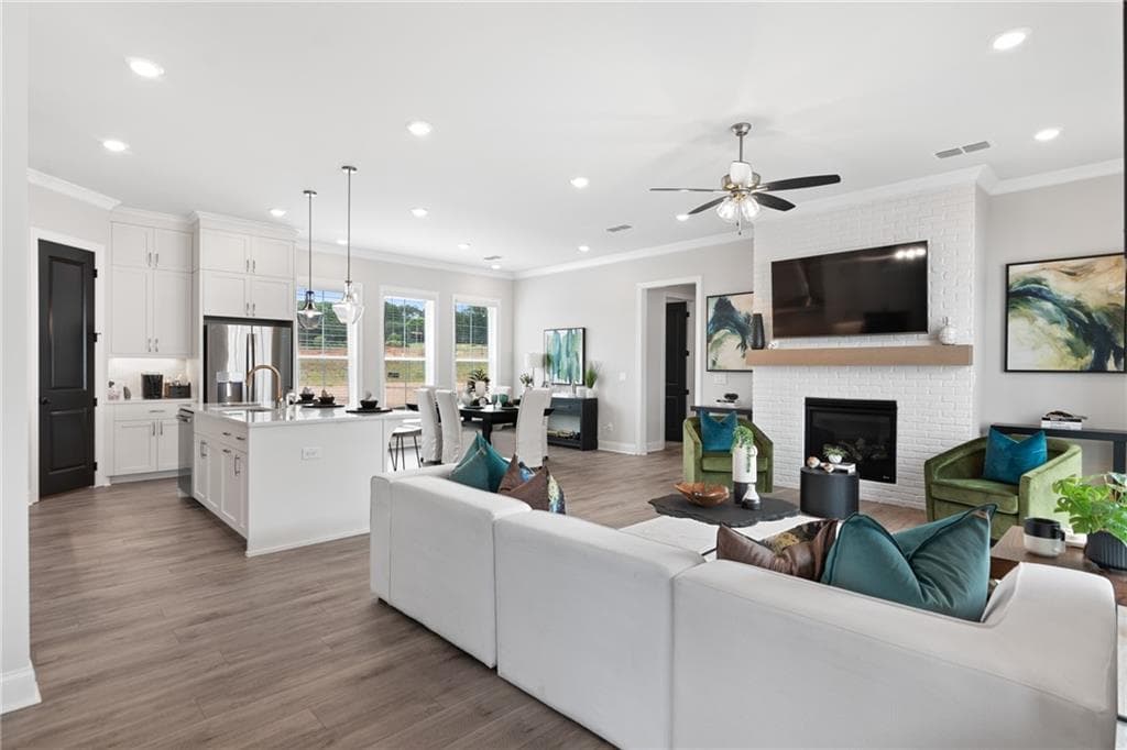 4 bedroom, 4 bathroom, 2,583 sq ft single family residence under contract at 542 Otwell Avenue, Cumming, GA 30040 — photo 6