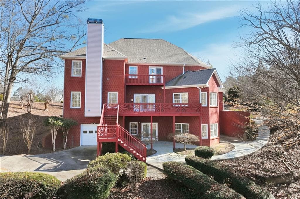 4 bedroom, 4 bathroom, 4,372 sq ft single family residence for sale at 2857 Bridgeview Drive, Gainesville, GA 30507 — photo 4
