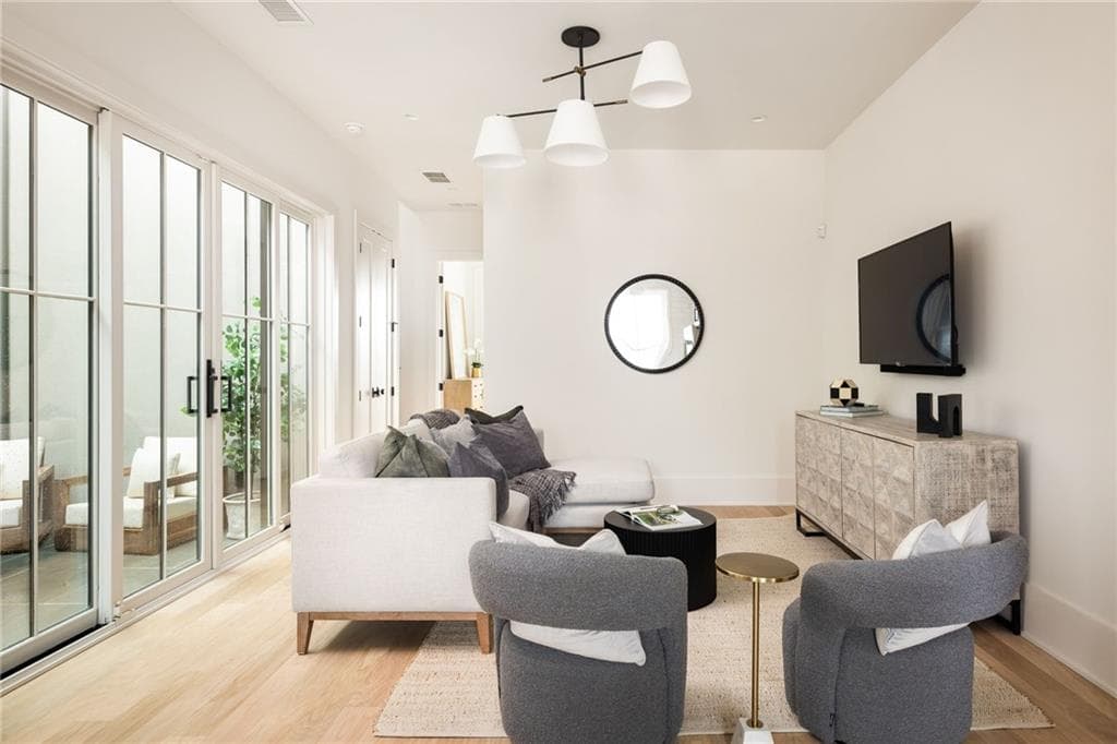 3 bedroom, 4 bathroom, 1,685 sq ft townhouse for sale at 1188 Lupo Loop, Chattahoochee Hills, GA 30268 — photo 8