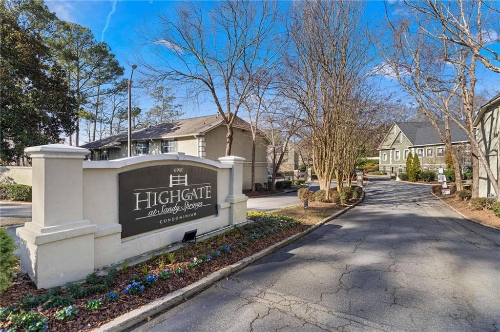 6900 Roswell Road N5, Atlanta, GA 30328 — most recent listing photo