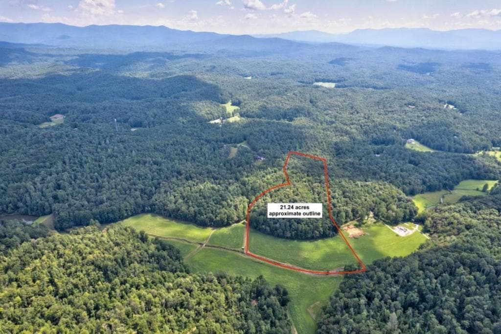 21AC Charles Road