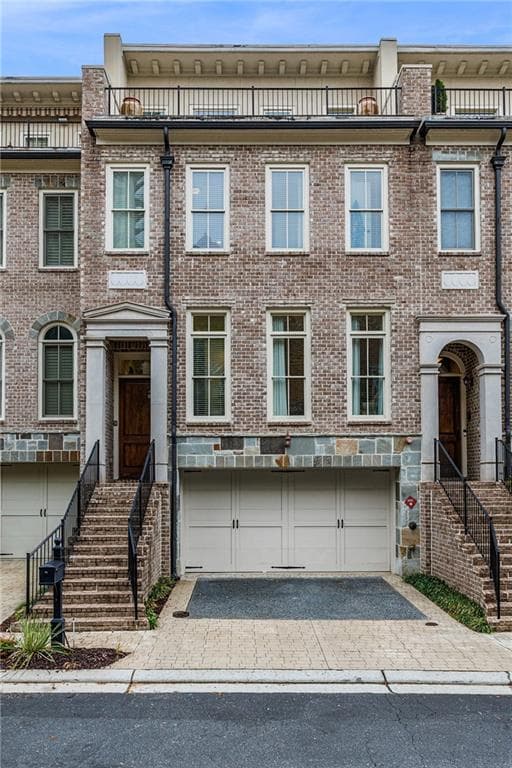 3 bedroom, 4 bathroom, 3,067 sq ft townhouse sold at 58 Sheridan Drive 25, Atlanta, GA 30305