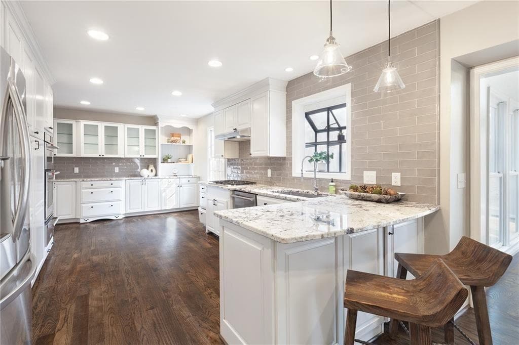 1050 Lakemont Trace, Roswell, GA 30075 — most recent listing photo