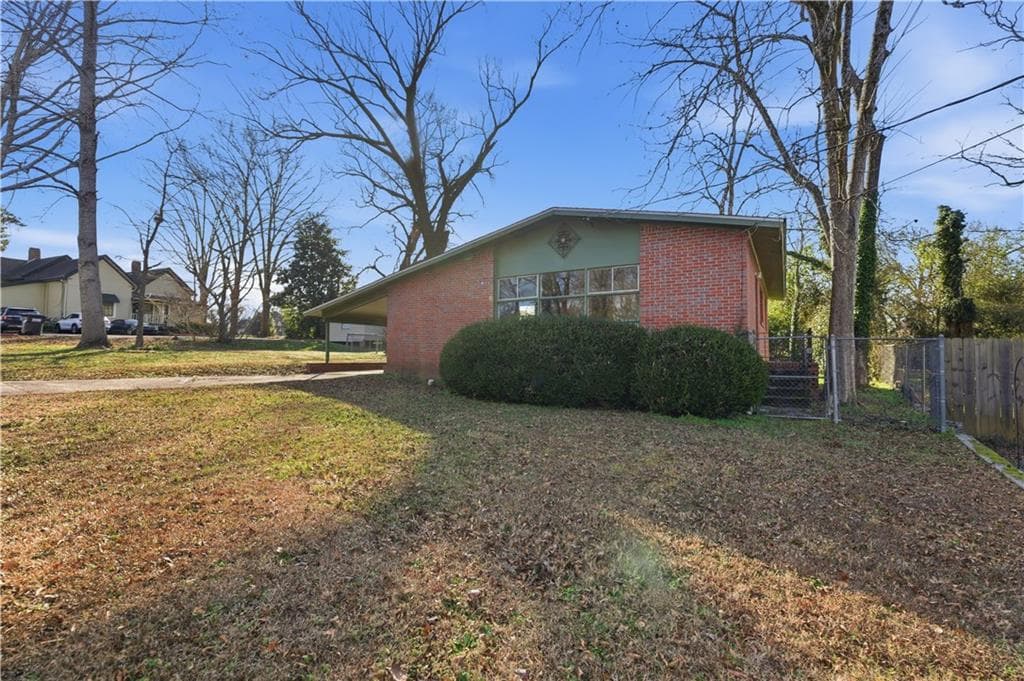 101 Pine Circle, Jonesboro, GA 30236 — most recent listing photo