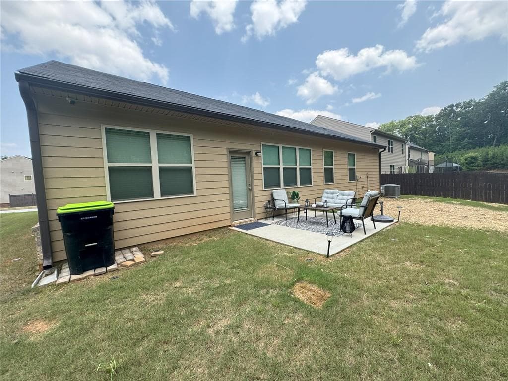 4 bedroom, 2 bathroom, 2,040 sq ft single family residence for sale at 248 Cranapple Lane, Mcdonough, GA 30253 — photo 5