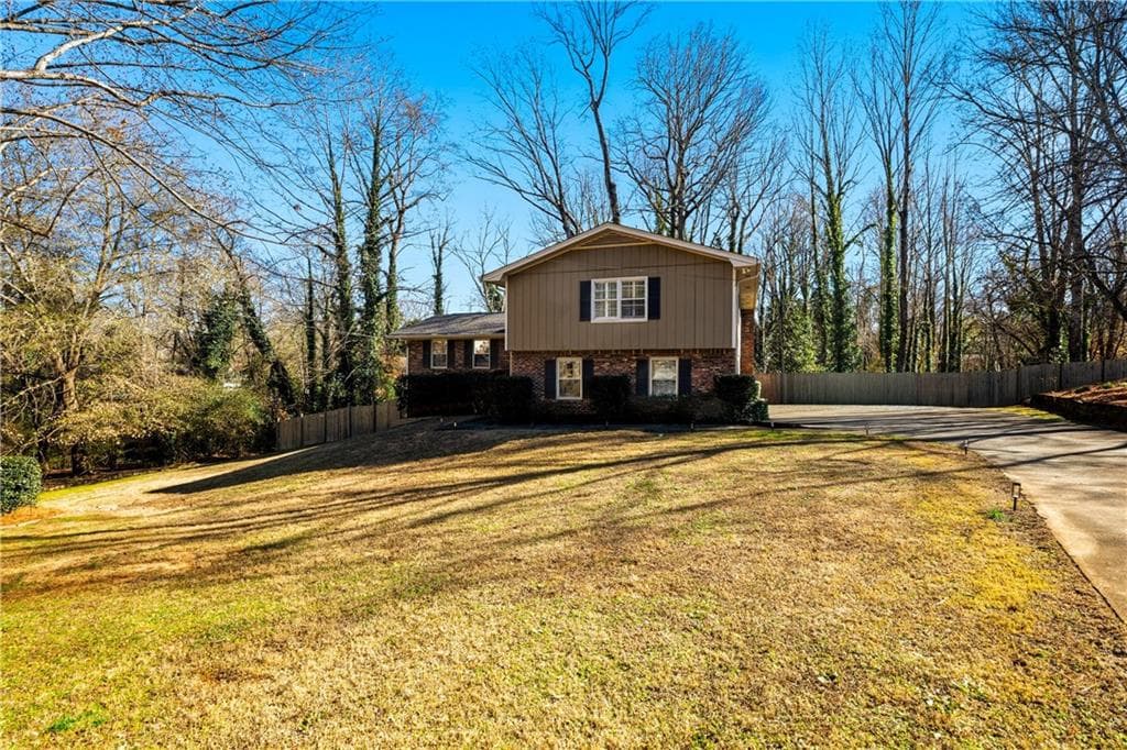 4 bedroom, 3 bathroom, 3,007 sq ft single family residence sold at 2201 Spring Mill Cove, Atlanta, GA 30338
