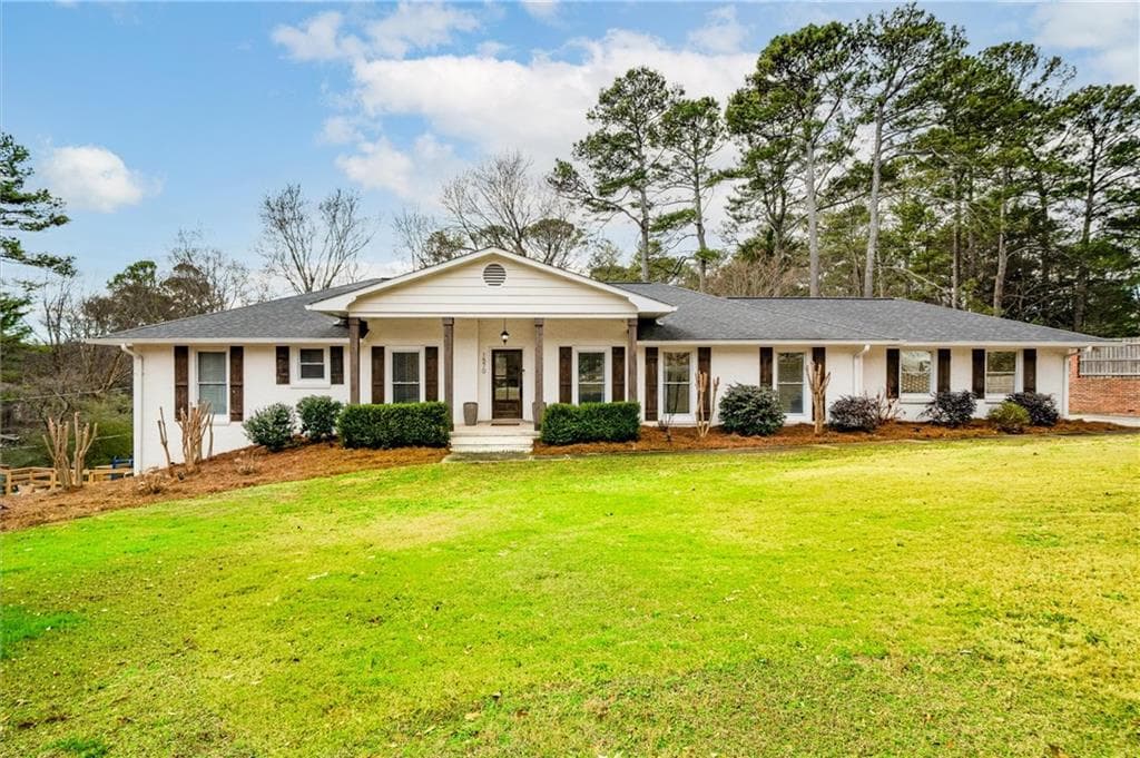 4 bedroom, 4 bathroom, 4,213 sq ft single family residence sold at 1570 King Arthur Court, Smyrna, GA 30080