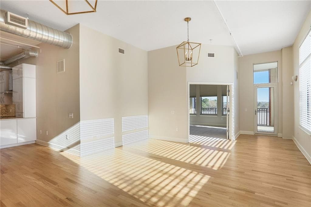 2 bedroom, 2 bathroom, 1,448 sq ft condominium for sale at 3820 Roswell Road 317, Atlanta, GA 30342 — photo 9