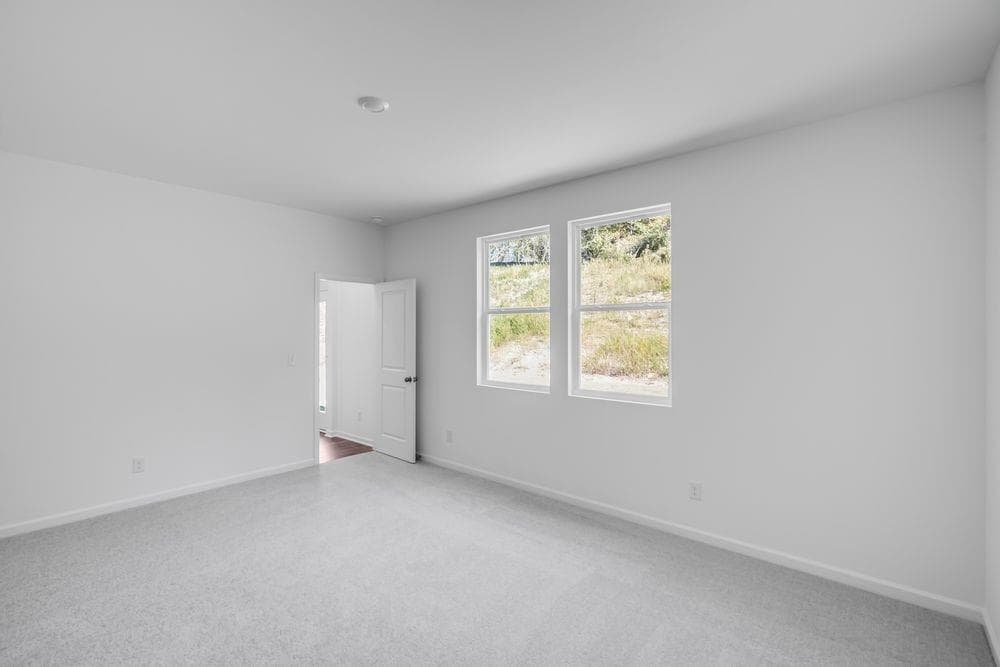 3 bedroom, 3 bathroom, 2,176 sq ft single family residence under contract at 233 Groveton Court, Euharlee, GA 30145 — photo 5