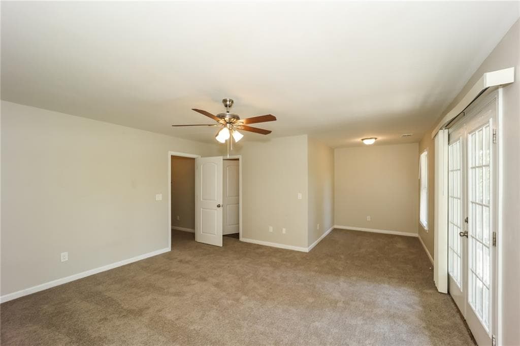 3 bedroom, 3 bathroom, 2,016 sq ft single family residence for sale at 1112 Smith Street, Atlanta, GA 30310 — photo 9