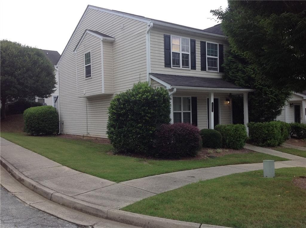 831 Crestwell Circle, Atlanta, GA 30331 — most recent listing photo