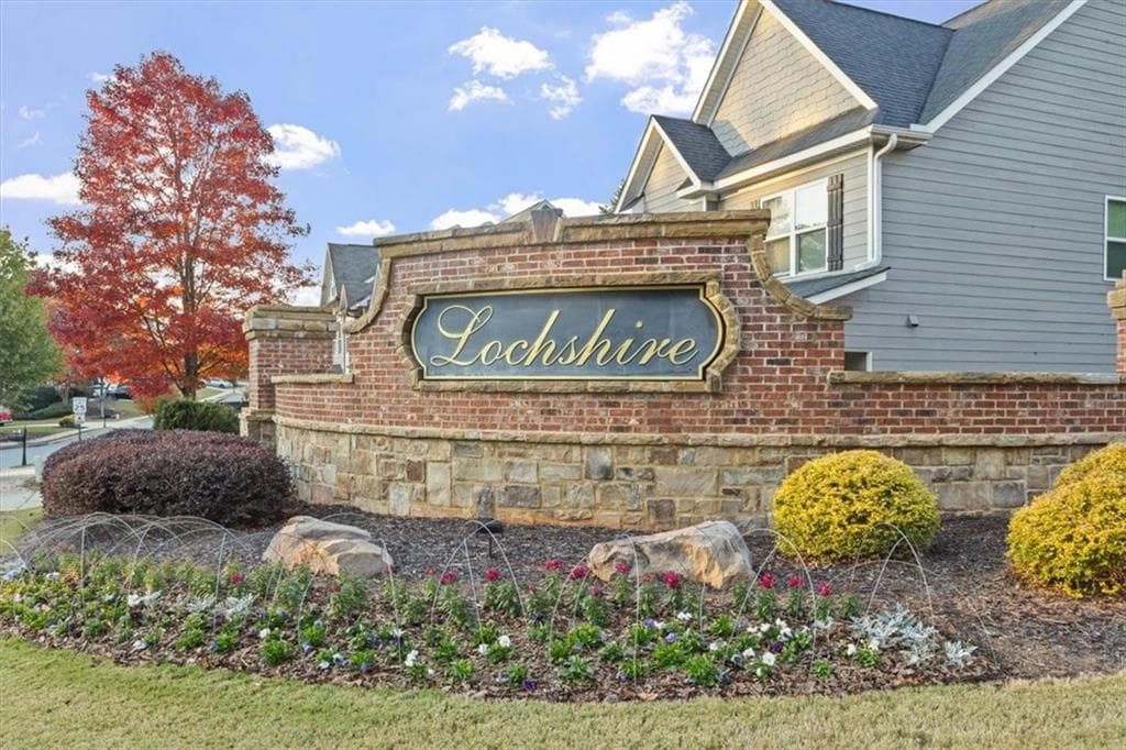 6 bedroom, 4 bathroom, 4,100 sq ft single family residence for sale at 821 Tramore Court, Acworth, GA 30102 — photo 6