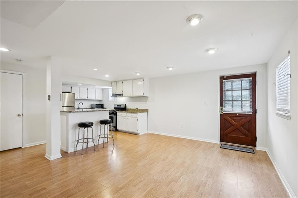2 bedroom, 1 bathroom, 984 sq ft condominium under contract at 1233 Woodland Avenue 5, Atlanta, GA 30324 — photo 8