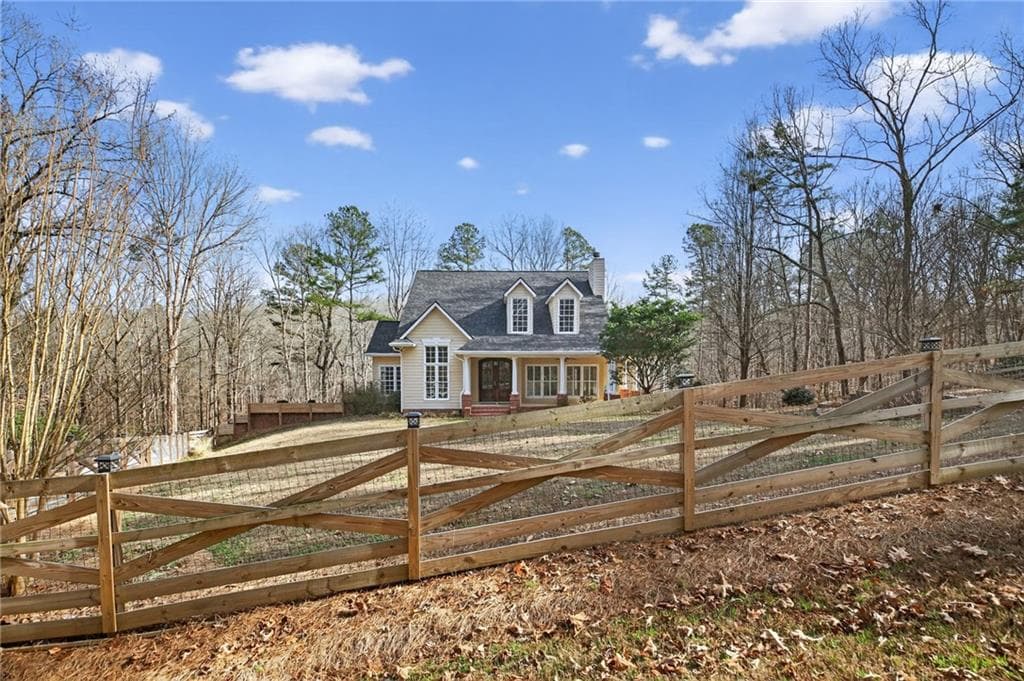 4 bedroom, 3 bathroom, 4,258 sq ft single family residence under contract at 135 Oakland Court, Tallapoosa, GA 30176 — photo 3