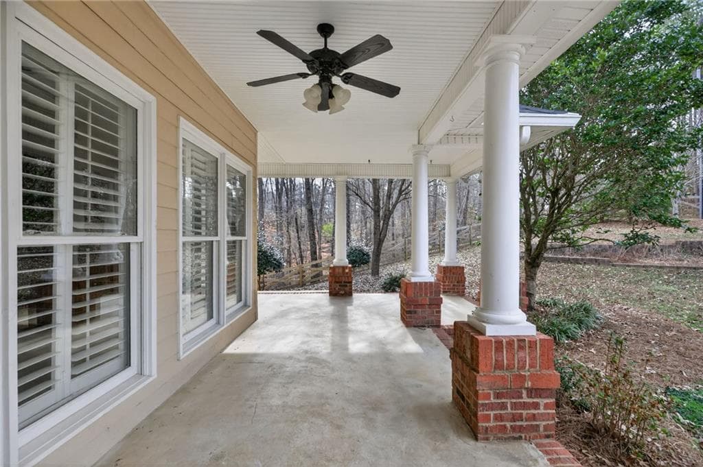 4 bedroom, 3 bathroom, 4,258 sq ft single family residence under contract at 135 Oakland Court, Tallapoosa, GA 30176 — photo 5