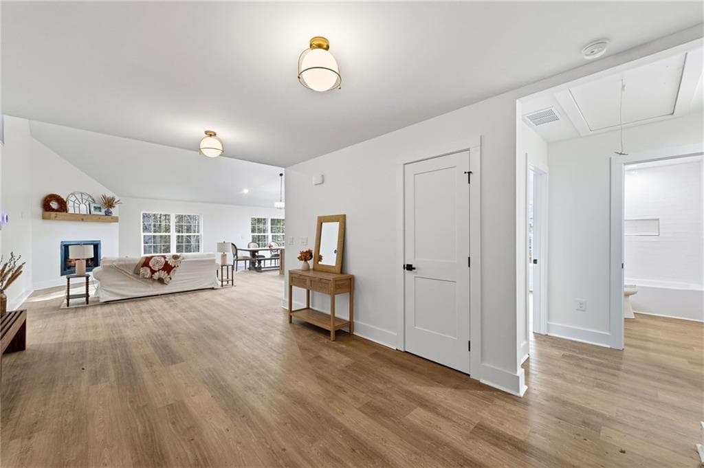 3 bedroom, 2 bathroom, 1,900 sq ft single family residence under contract at 43 Inwood Lane, Blairsville, GA 30512 — photo 7