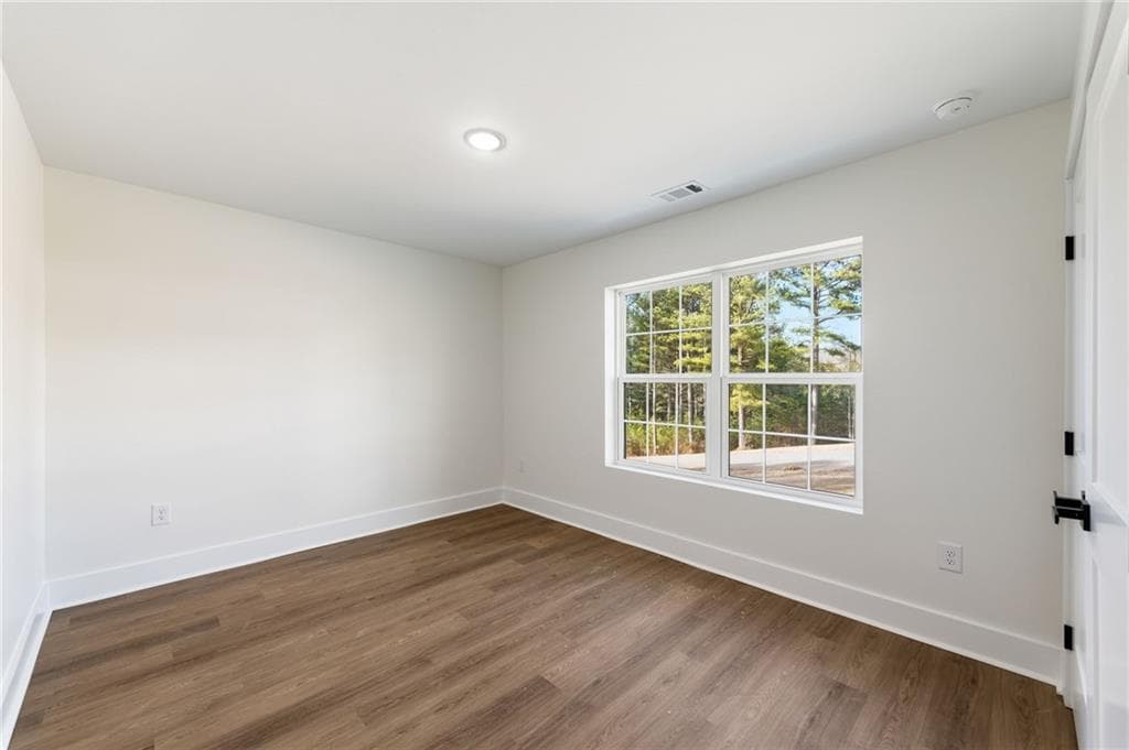 3 bedroom, 2 bathroom, 1,900 sq ft single family residence under contract at 43 Inwood Lane, Blairsville, GA 30512 — photo 8