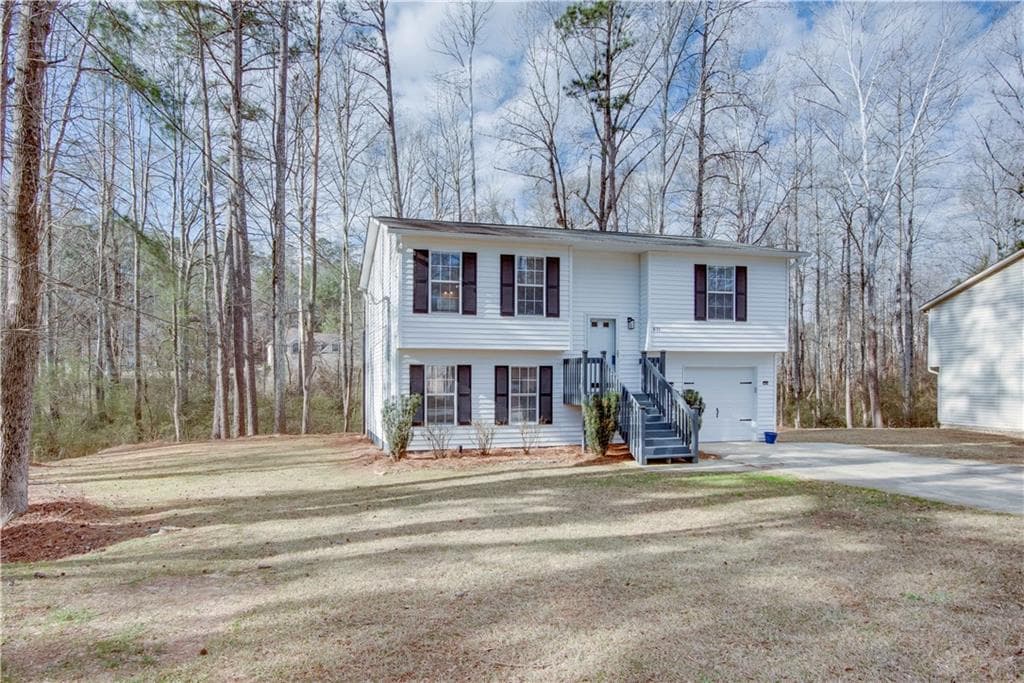 3 bedroom, 2 bathroom, 1,182 sq ft single family residence for sale at 871 Tall Deer Drive, Fairburn, GA 30213 — photo 2